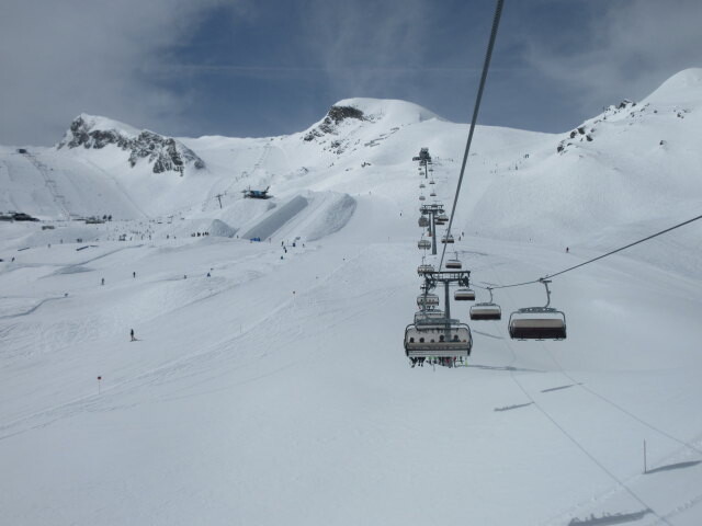 6-CLD-B Kristall, links daneben die Kristallpiste