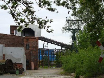 Kohlebahn in Zeitz ex DDR 01 Station.jpg