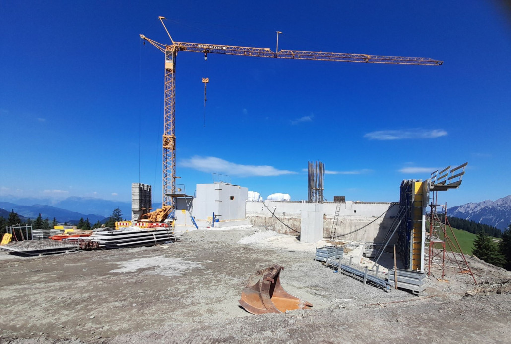 Bergstation: exakt an der selben Position wie die alte Doppelstation. Die unteren Mauern werden wieder verwendet