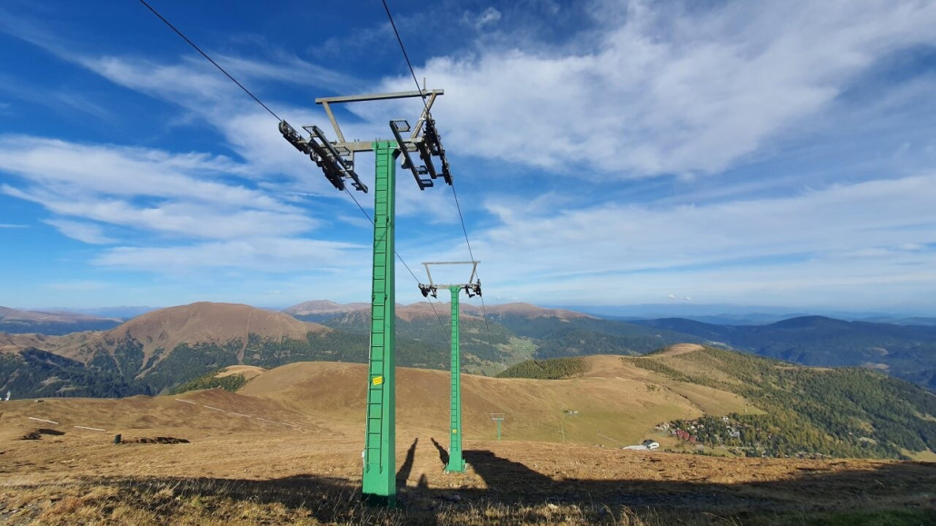 Man beachte die "neuen" Joche - unschwer zu erkennen, welche die berg- und welche die talfahrende Seite des Lifts war :D