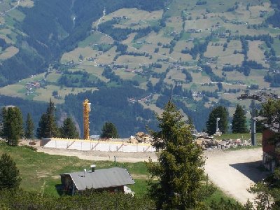 Bergstation der neuen Gondelbahn...