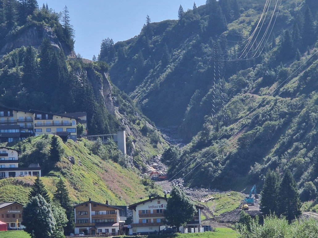 WhatsApp Image 2024-08-21 at 17.37.37.jpeg