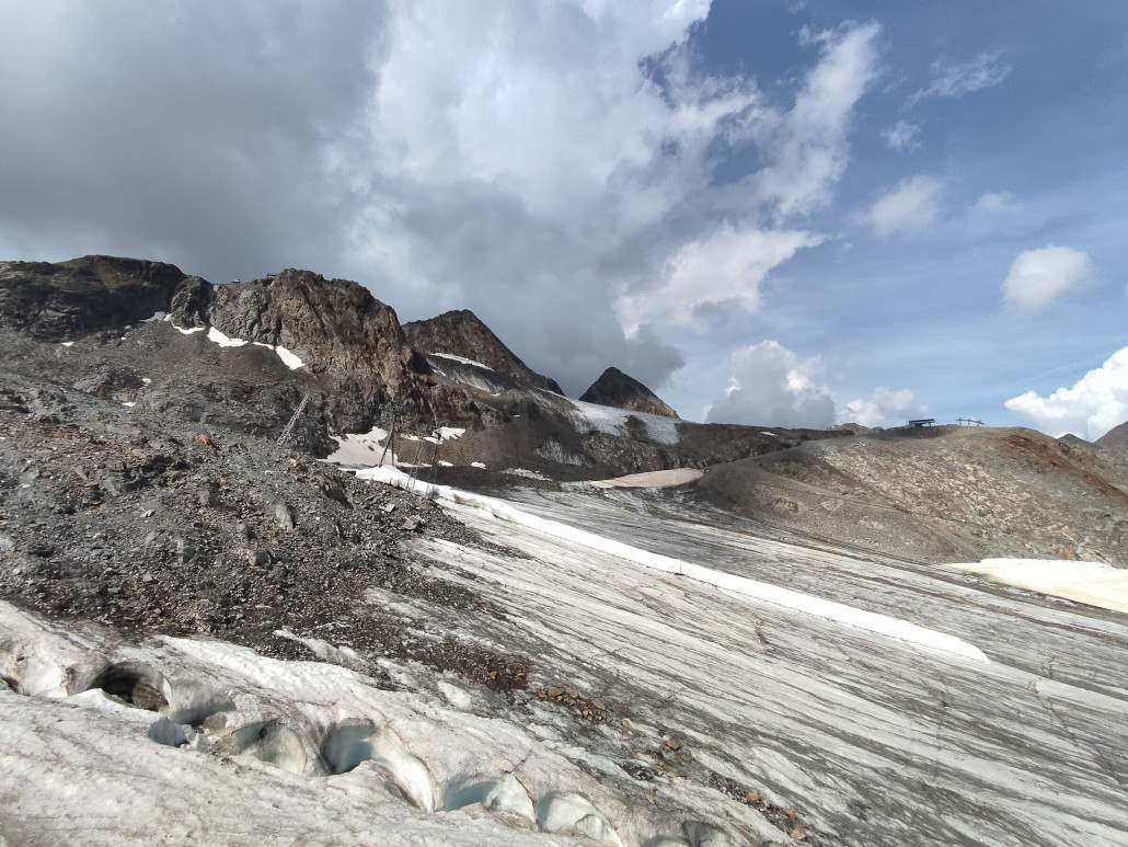 Felsinsel im Eisjochhang wird leider immer größer