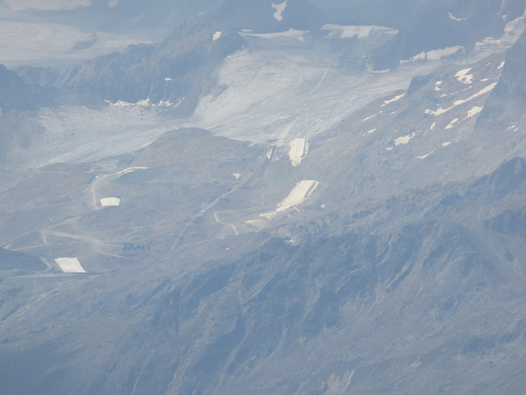Zoom vom Stubaier zum Tiefenbach