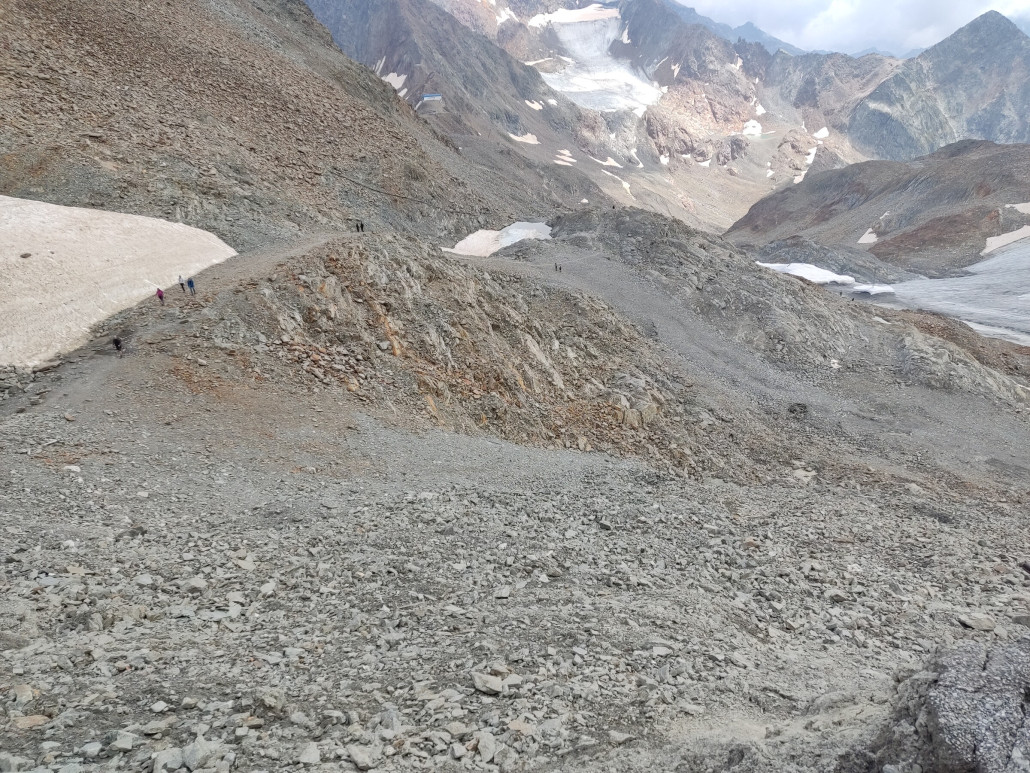 Trassierte Zufahrt Schaufeljoch zum Gaisskarferner