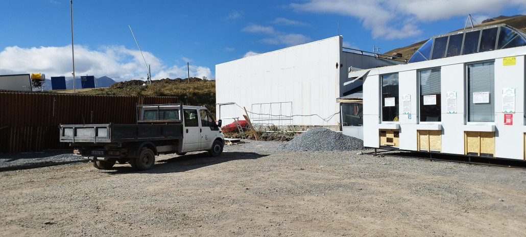 Die Kassen die normalerweise auf der Baugrube stehen