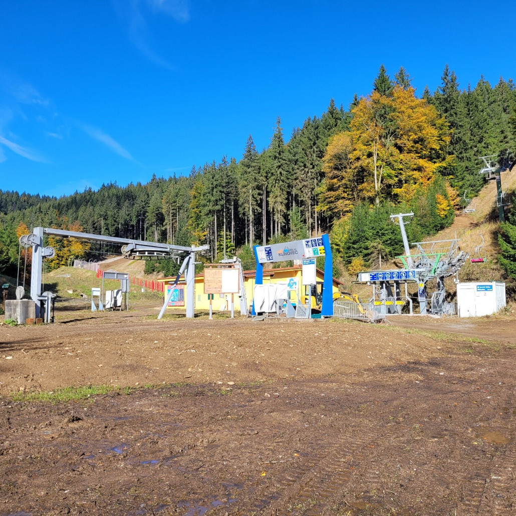 Skigebiet Neklid; Talstationsbereich 3-SB und SL; auch hier Geländekorrekturen