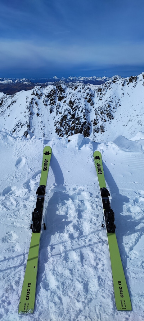 Pünktlich zum Saisonstart, die neuen Renngeräte