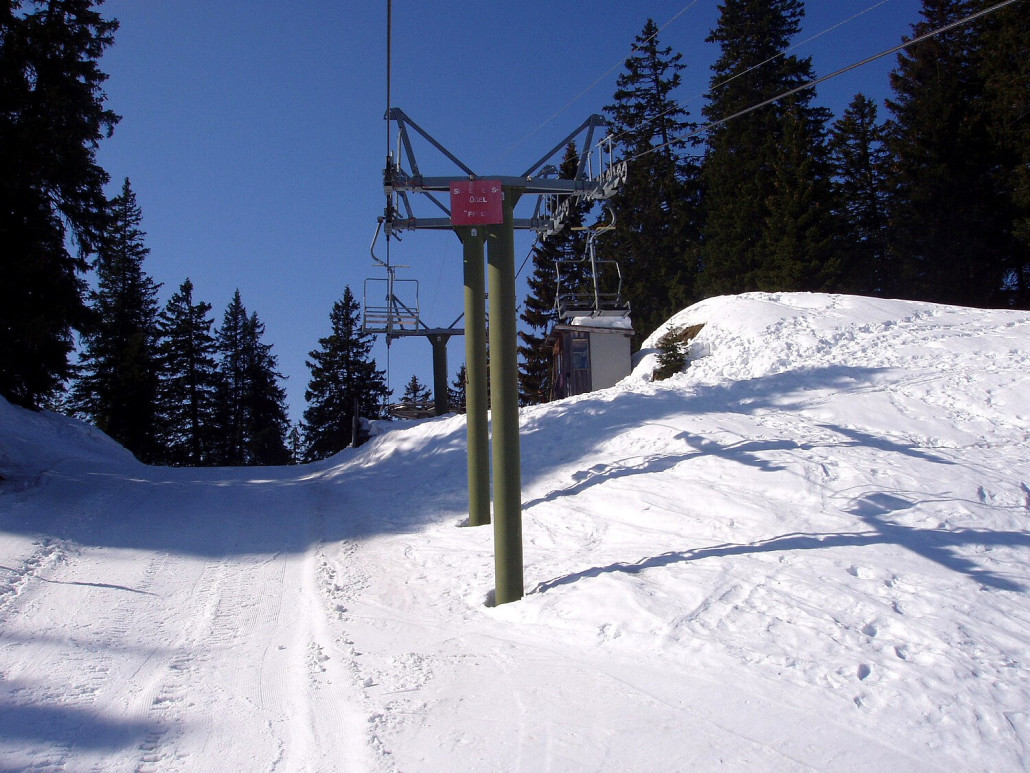Rohrstützen kurz vor der Bergstation.