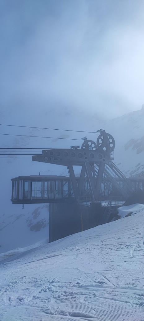 Ab 14:00 zog es sich oben zu.