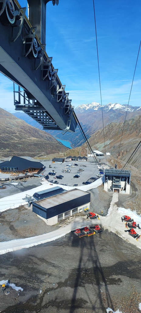 Halb drei und der Parkplatz schon fast leer.