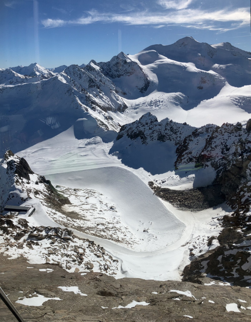 Der Felssturz vom Café 3440m aus fotografiert