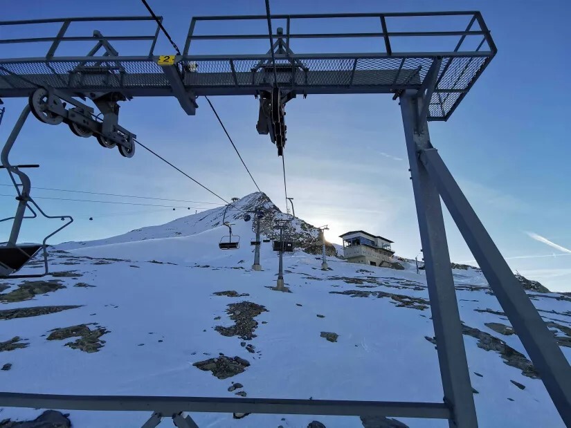 3. Auch der 2er hat offen. Bin natürlich der Erste am Lift.^^.jpg