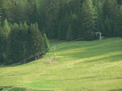 Skilift Tect  in Bergün. Hersteller Städeli. Vom Bahnhof aus Fotografiert.