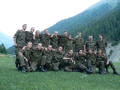 Unteroffizierslergang Flab 92-1 06<br /><br />Ganz rechts hintere Reihe bin ich.