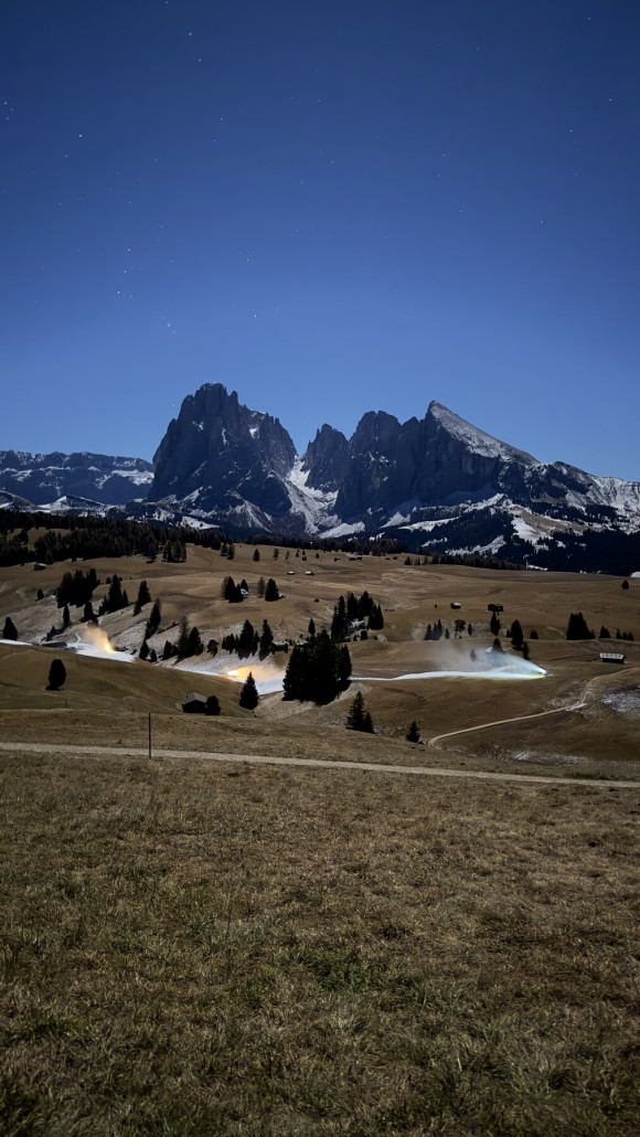 Blick zur saslong und Monte Pana