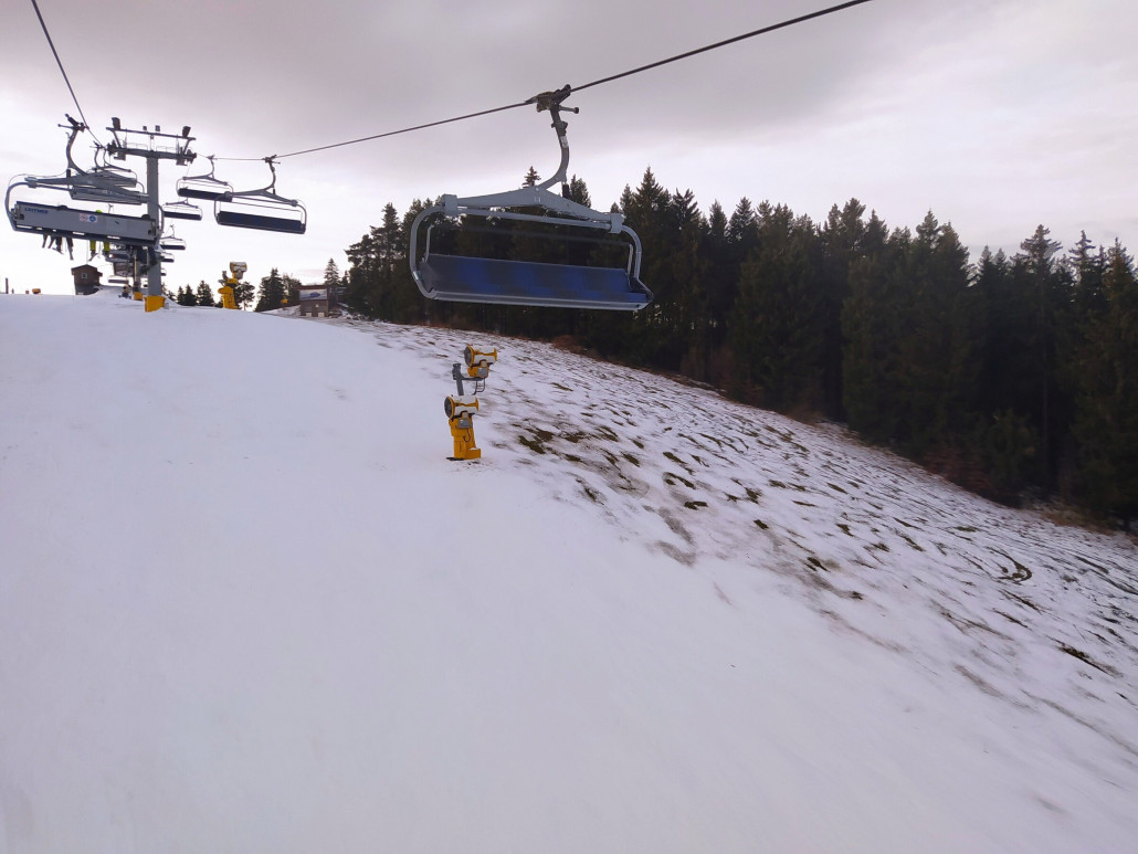 Rechte Piste wurde nicht beschneit