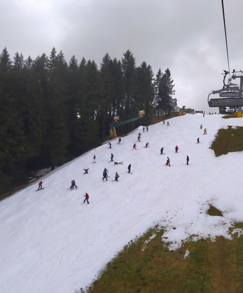 Im Steilstück um die Mittagszeit bei den sulzigen Verhältnissen natürlich Gewusel