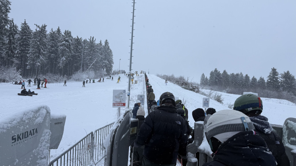 Förderband am Poppenberg… man könnte mal überlegen, das zweite zu öffnen?
