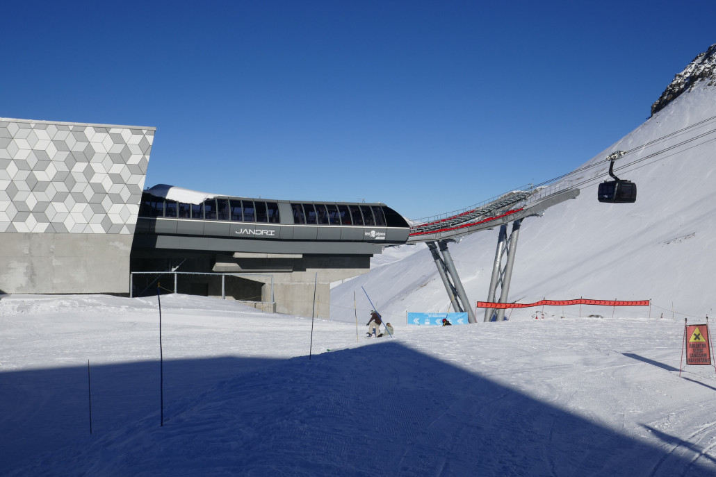 Ausfahrt 3-S 2. Sektion an Mittelstation