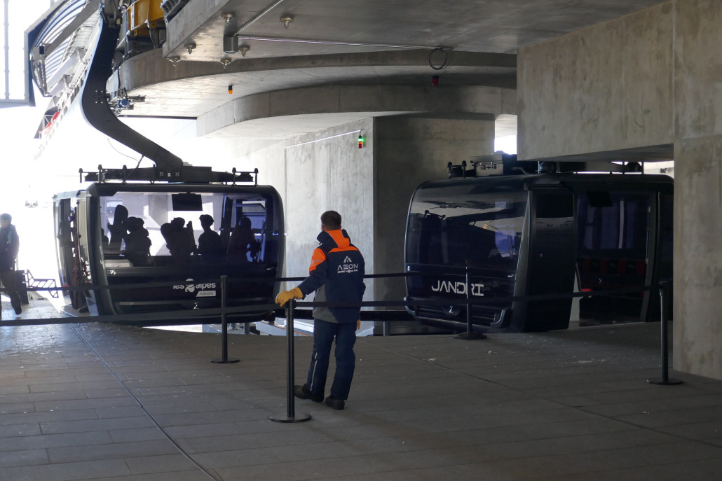 Ausstieg 1. Sektion 3-S