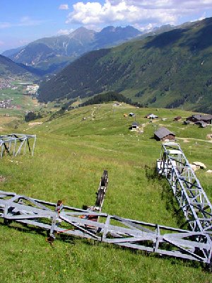 Preview (mehr auf skiliftfotos.ch): Demontage Doppellift Milez-Cuolm Val