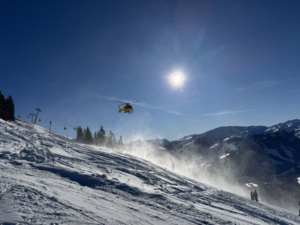 Leider um ca. 13 Uhr ein Hubschrauber-Einsatz auf der 110