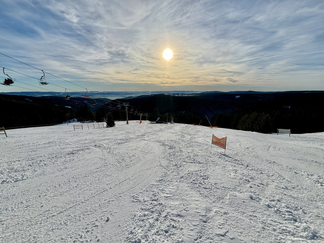 Oben war ein Skikurs gesteckt, darum fehlte 1/3 der Breite aber Platz war noch genug