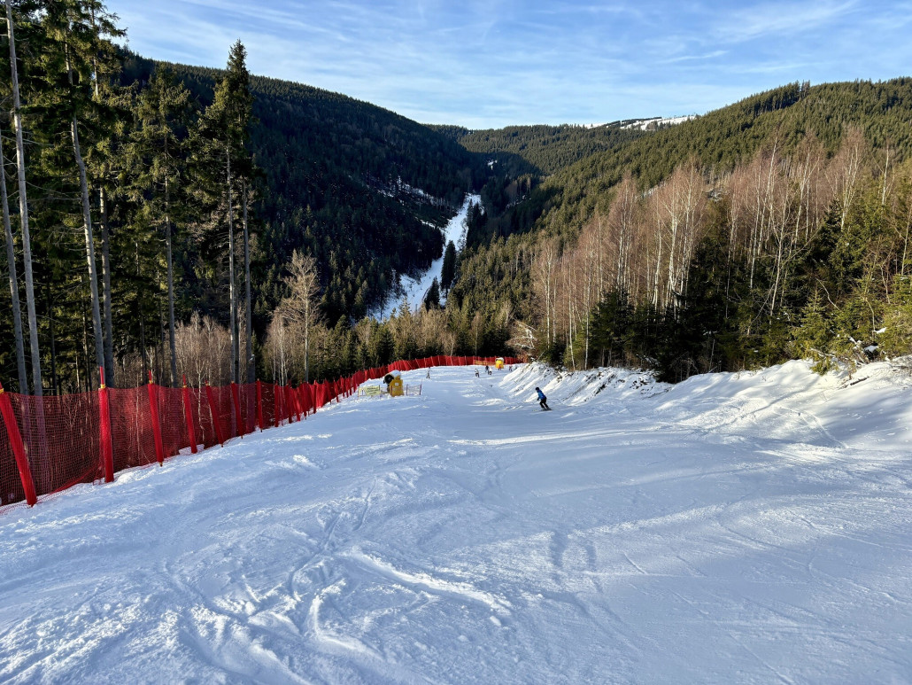 letztes Stück der Lazenska mit zwei weiteren TR9 (am Rand und mittig)