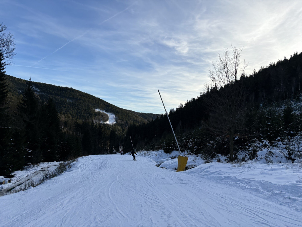 weiterer Verlauf ausreichend beschneit