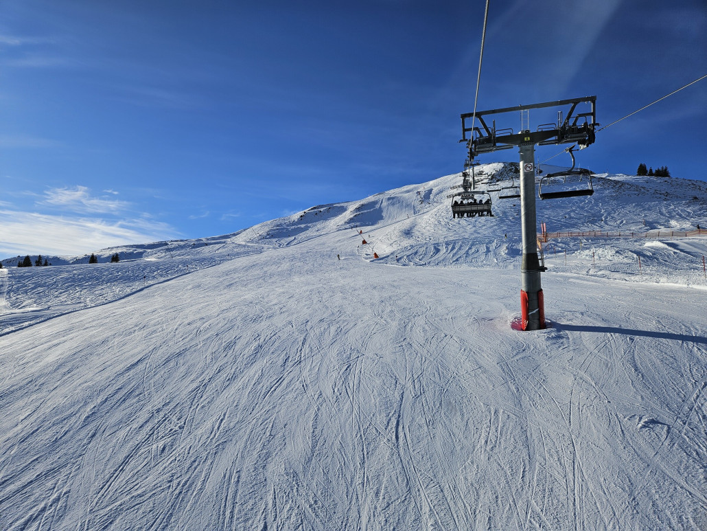 Noch sehr gut, mit etwas Wartezeiten. Selbe drüben beim Hartkaser.