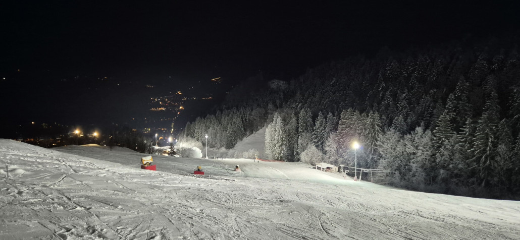 Talabfahrt rechts der geschlossene Südhanglift