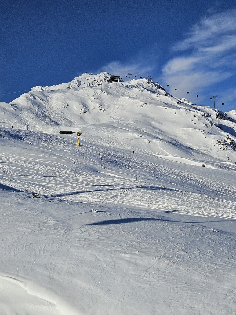 Ausblick zur Bergstation des Wimberg-Express