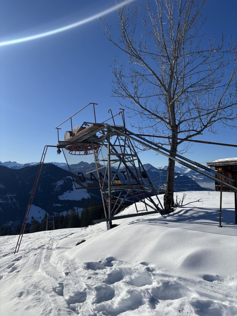 Bergstation neben Alpwegkopf-Gasthaus