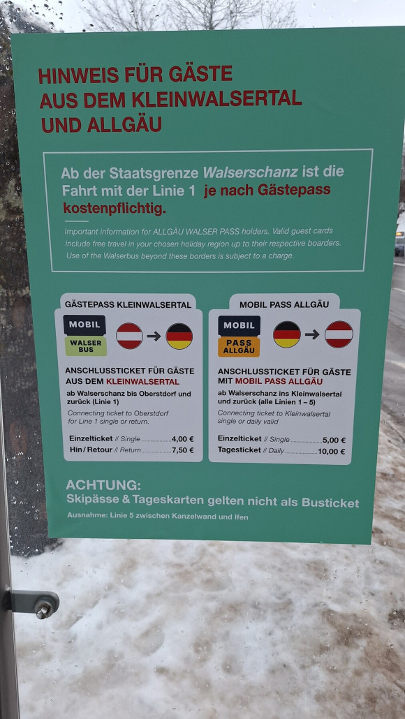 Das hängt an der Bushaltestelle. Lustigerweise im Bus hängt es ebenfalls, allerdings fehlt der Hinweis mit der Ausnahme für Linie 5