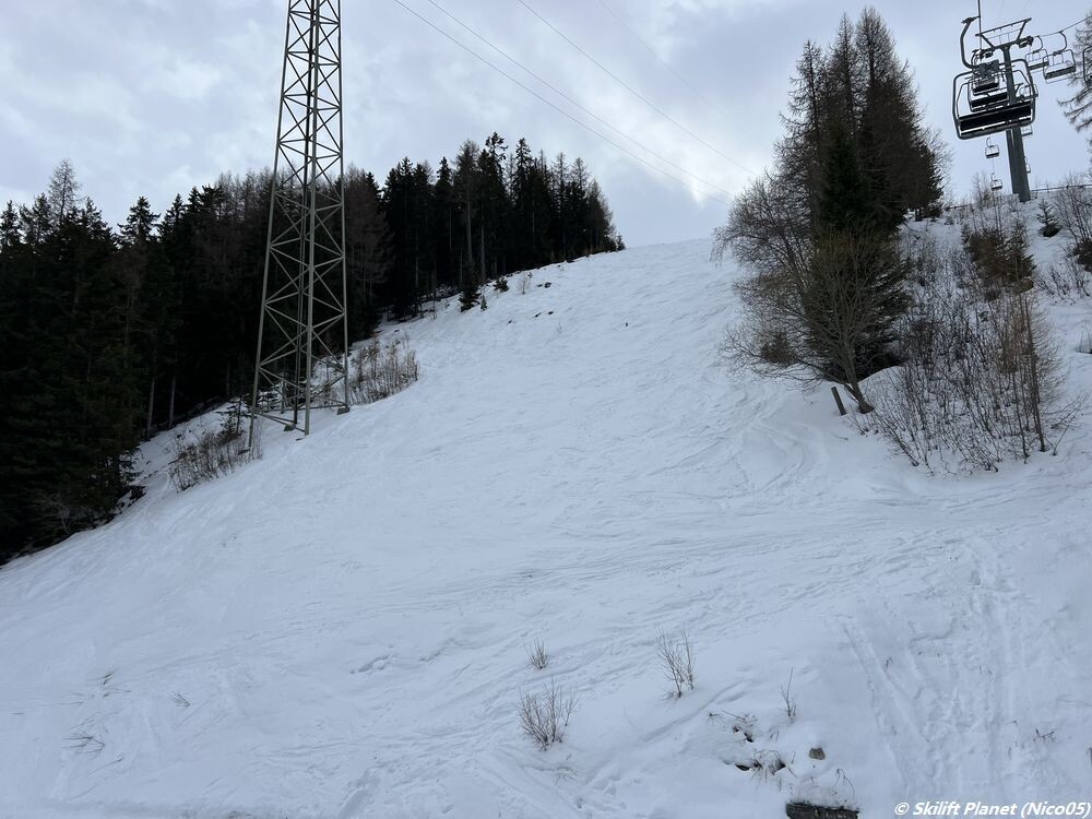 Ehemalige kurze schwarze Piste