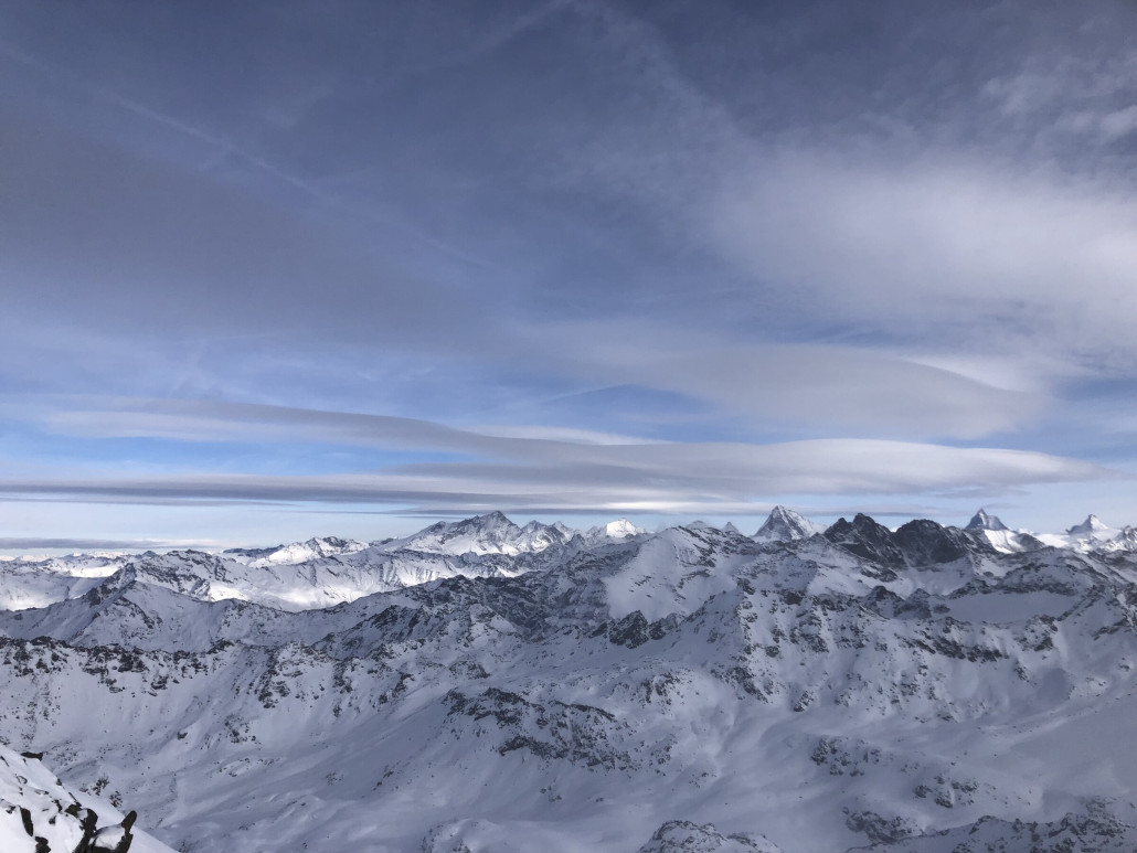 Traumhafte Fernblicken gibt es hier; Wer spottet den Matterhorn?