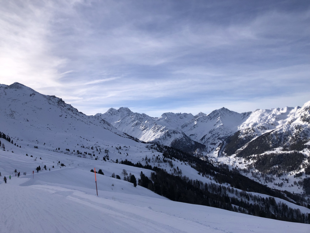 Blick über den Greppon Blanc, im Hintergrund sieht man schon den Col de la Chassoure, wo wir zunächst lang gehen würden.