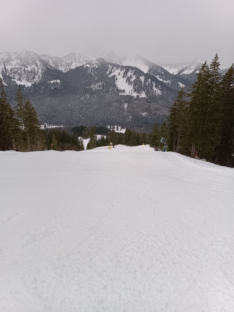 War heute nur Taxi mit 30kg Rucksack... Aber dafür waren die Pisten richtig schön zu fahren