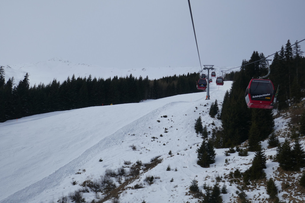 Zwischenholzabfahrt. Top Zustand auch noch mittags