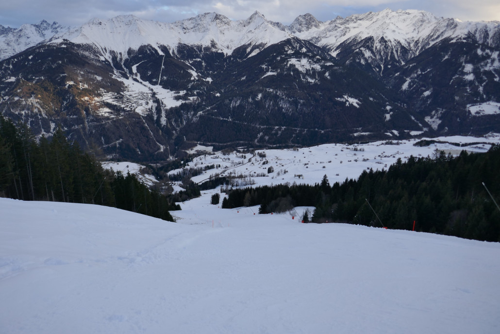 Lange Abfahrt. Leer und noch top in Schuss um 16:10 Uhr