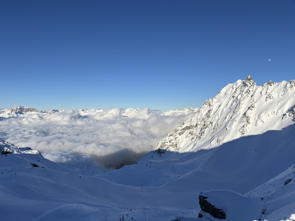 Das Hochjoch wird auch angestrahlt