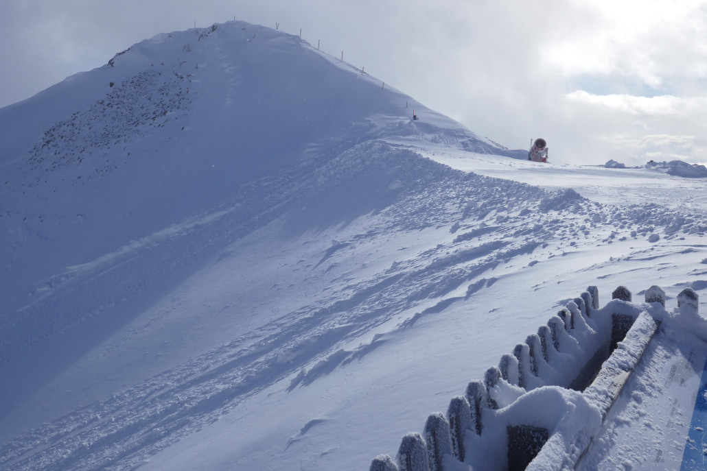 Einstieg schwarze Pezid Pisten. Da liegt durch die Kanone genug Schnee