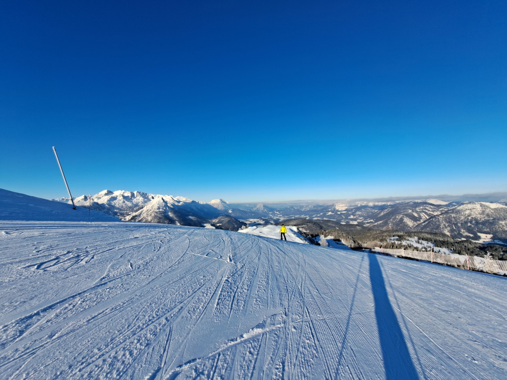 Bergstation Panoramjet am Morgen