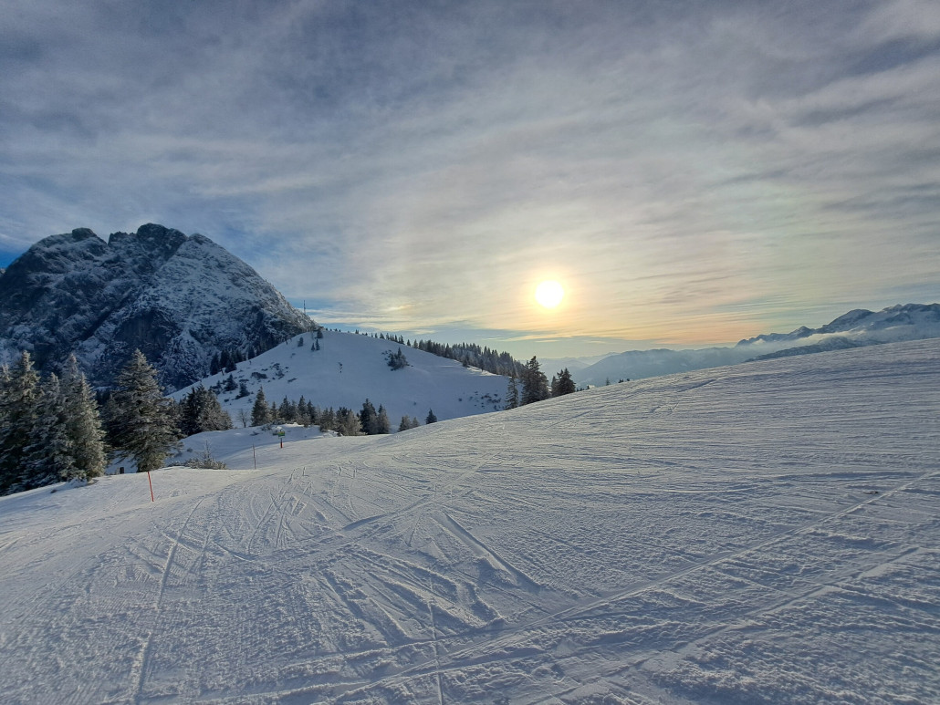 Piste 11 (knapp unterhalb der Bergstation Panoramajet) am Nachmittag