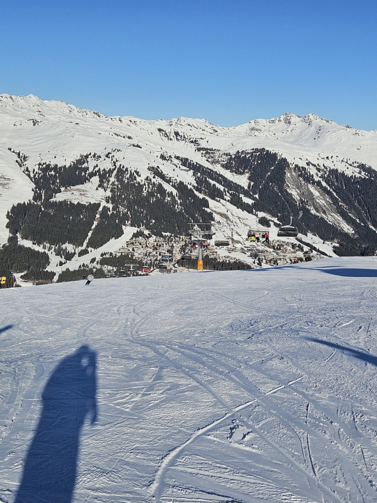 eine Ebene höher, Bergstation des Plattenkogelexpress 2, die Pisten hier perfekt zum Einfahren