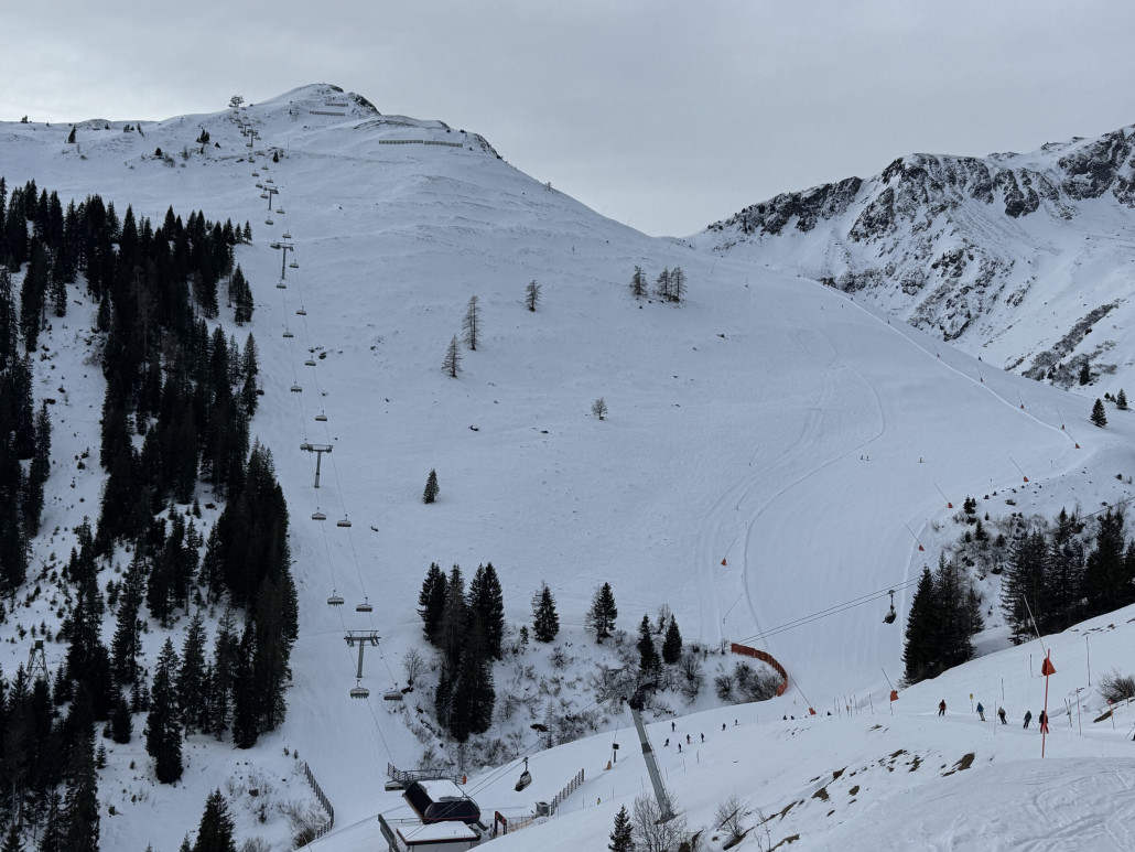 Zweitausender, vormittags griffig, Sicht weniger gut