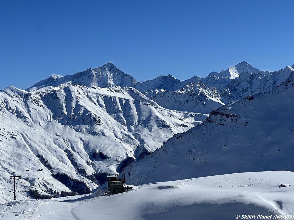 Blick von Bergstation Arpilles (Bishorn, Weisshorn, Zinalrothorn)