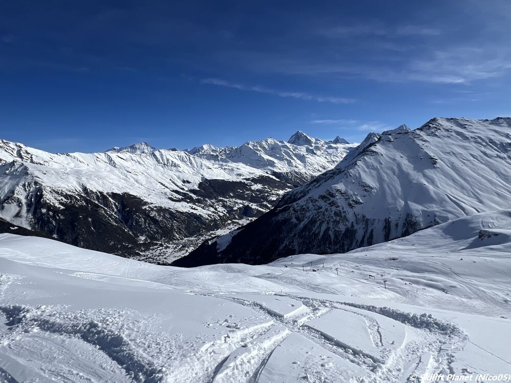 Blick von schwarzen Pisten Arzinol/Vendes
