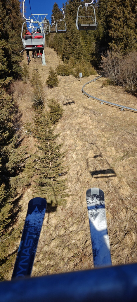 in der DSB Hochegger - Kein Brösel Schnee.